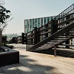 Edgar - Shake Lejlighedshotel 4*