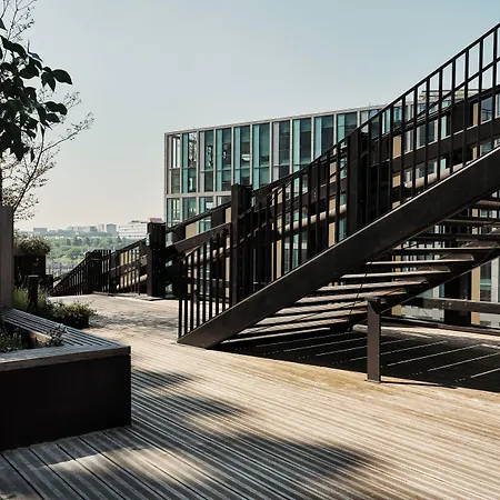 Edgar - Shake Aparthotel 4*