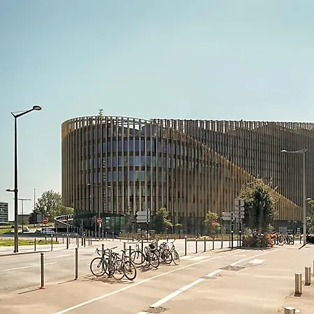 Edgar - Shake 4* Lille