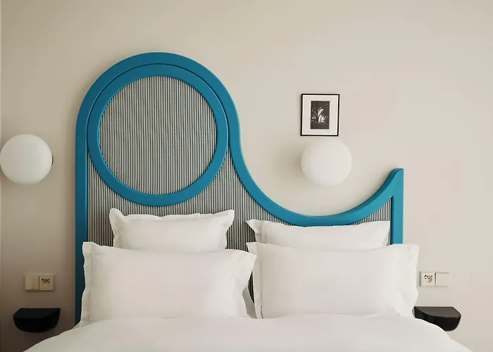 Edgar - Shake Aparthotel 4*